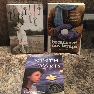 Paperback novel pack